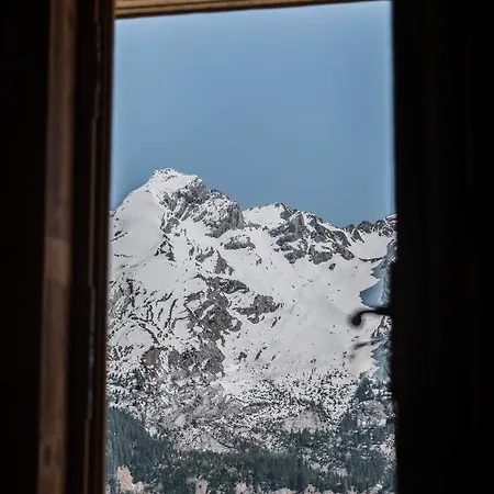 Alpage La Grand Montagne 1858 Horská chata